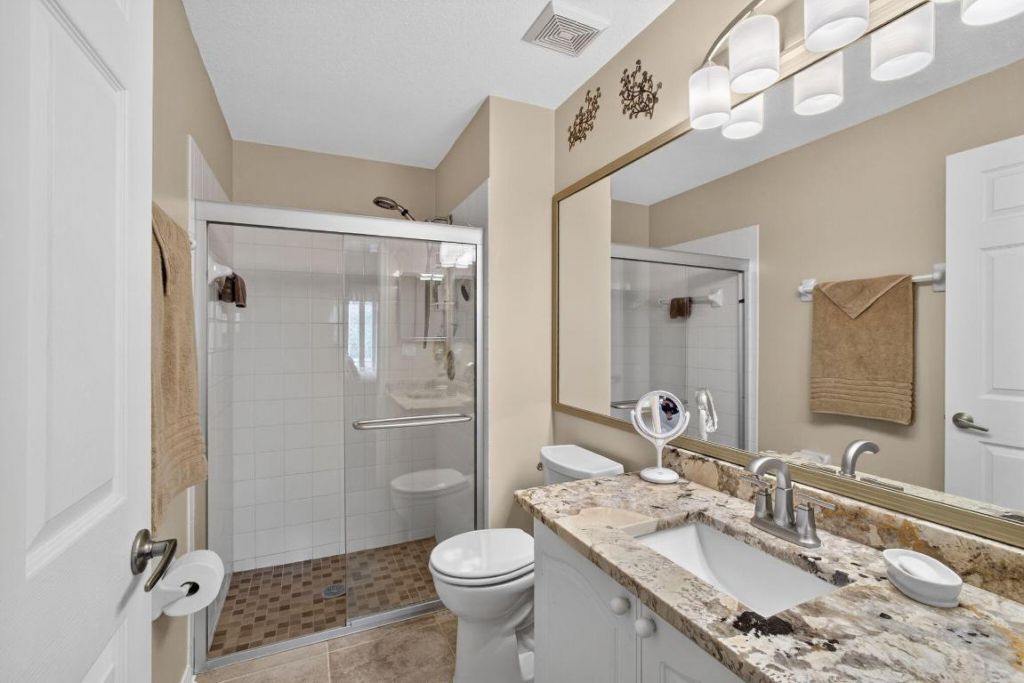 1095 Via Jardin, Riviera Beach, FL 33418 Photo