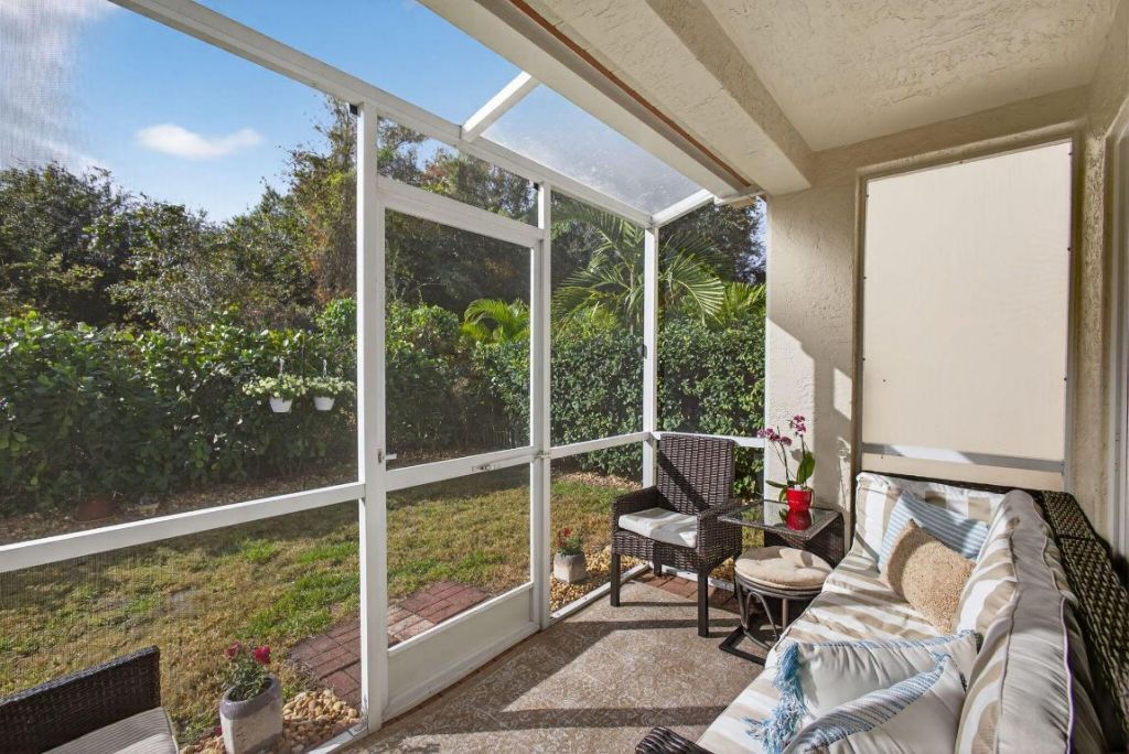 1095 Via Jardin, Riviera Beach, FL 33418 Photo