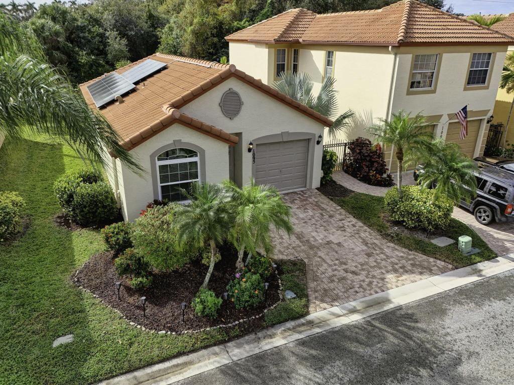 1095 Via Jardin, Riviera Beach, FL 33418 Photo