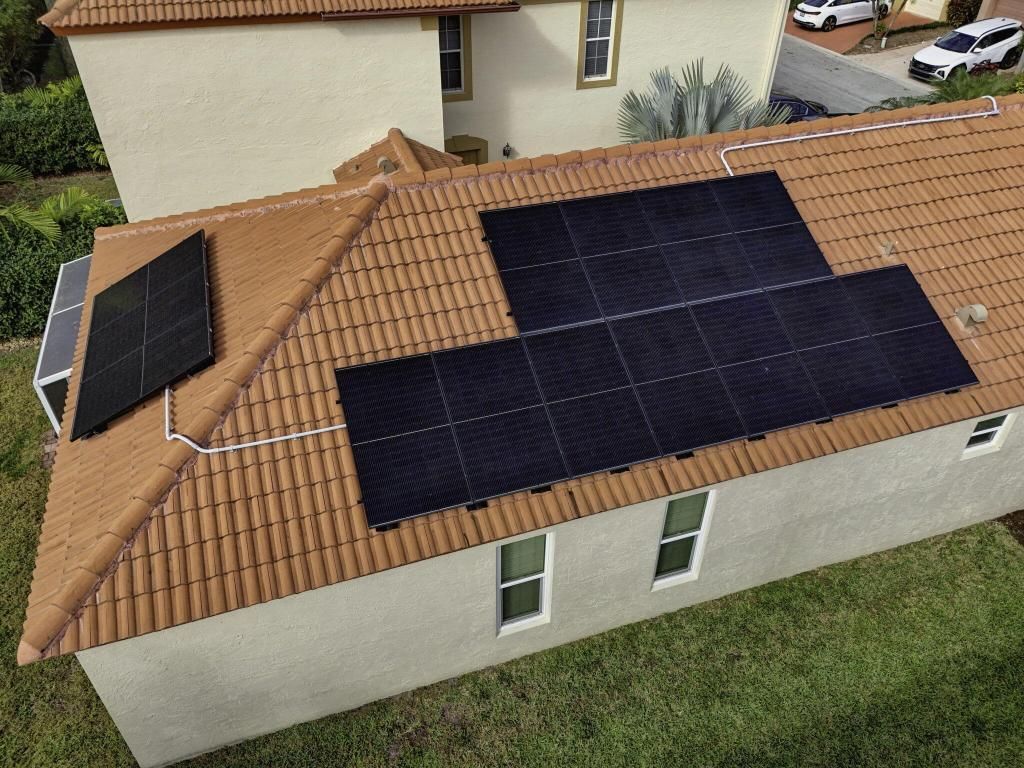 1095 Via Jardin, Riviera Beach, FL 33418 Photo