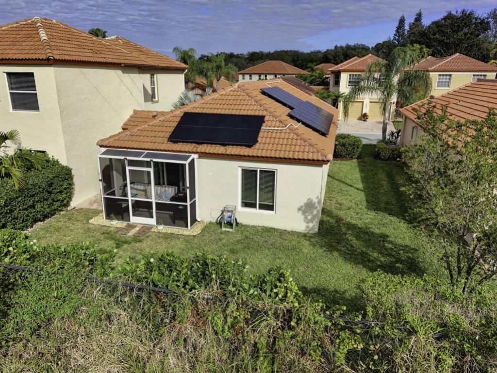 1095 Via Jardin, Riviera Beach, FL 33418 Photo