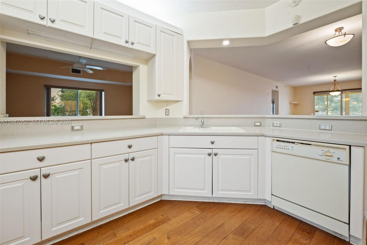 7715 Southampton Ter, Unit 201E, Tamarac, FL 33321 Photo