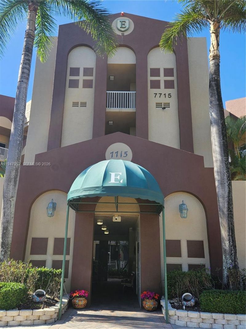 7715 Southampton Ter, Unit 201E, Tamarac, FL 33321 Photo