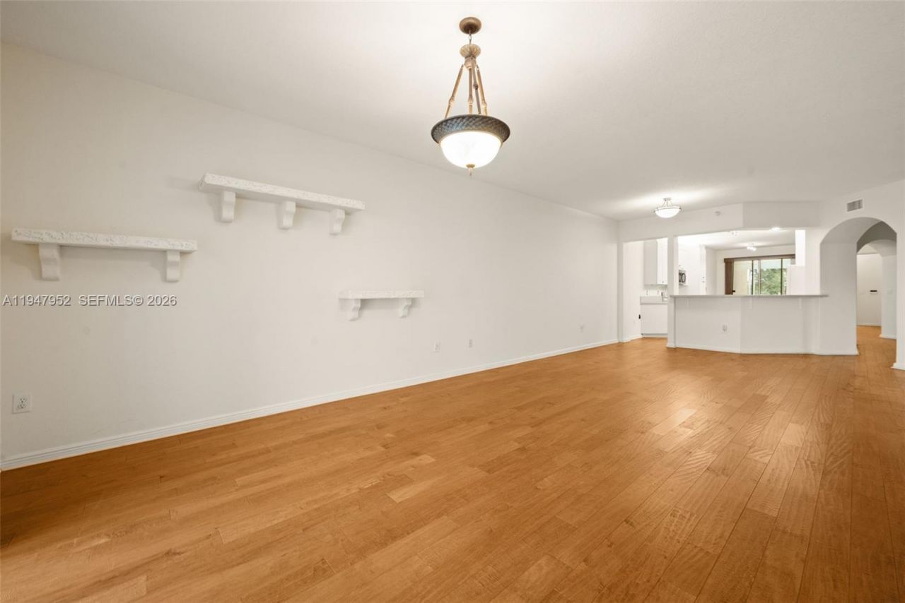 7715 Southampton Ter, Unit 201E, Tamarac, FL 33321 Photo