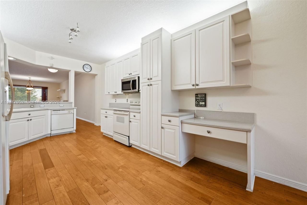 7715 Southampton Ter, Unit 201E, Tamarac, FL 33321 Photo