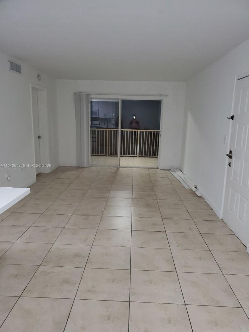 15241 SW 80th St, Unit 307, Miami, FL 33193 Photo