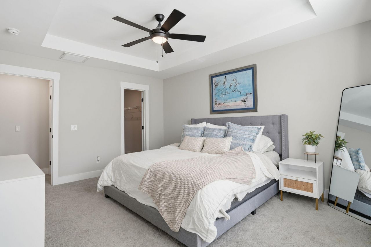 7734 Park Gate Drive Photo 22