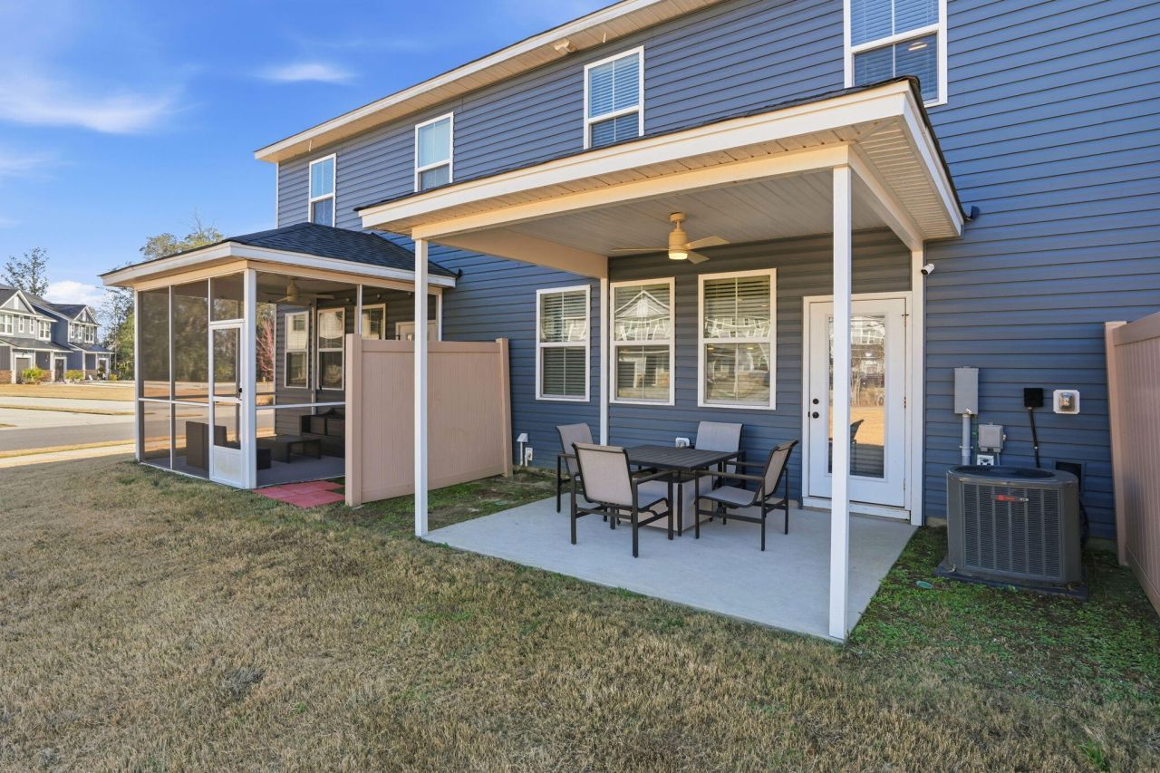 7734 Park Gate Drive Photo 31