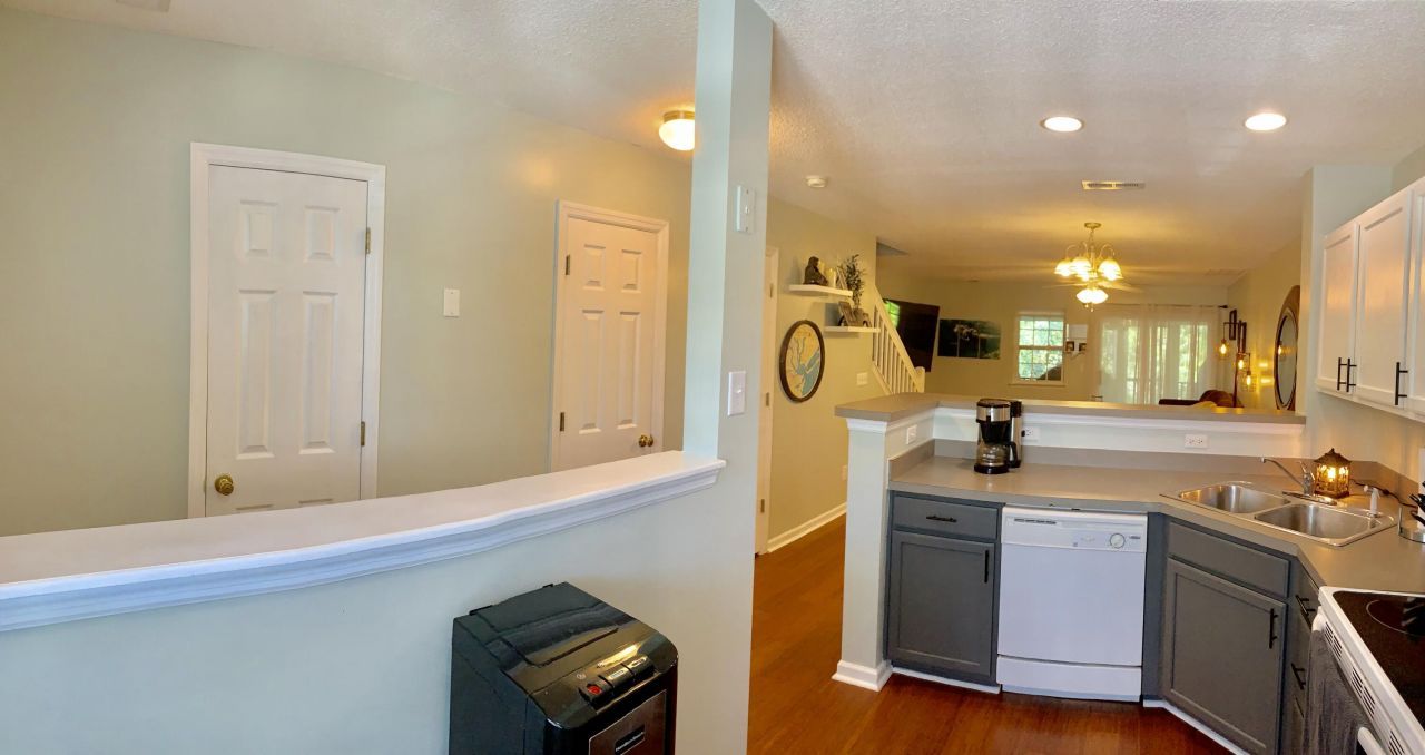 466 Doane Way Photo 5