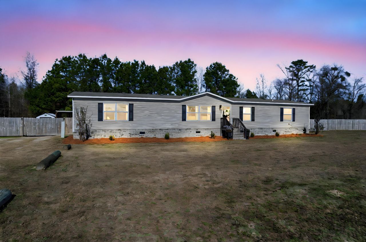 232 Palace Drive Cross, SC 29436