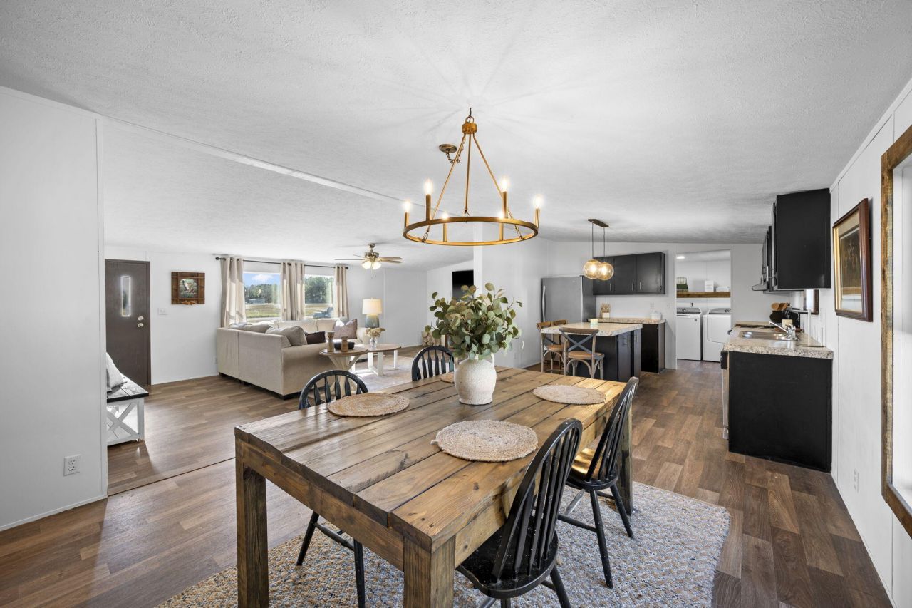 232 Palace Drive Photo 18