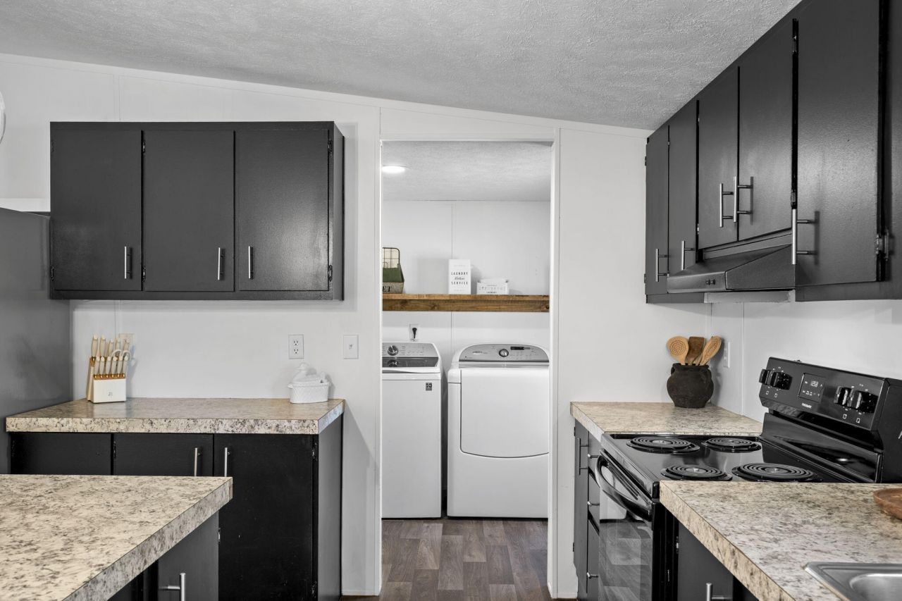 232 Palace Drive Photo 24