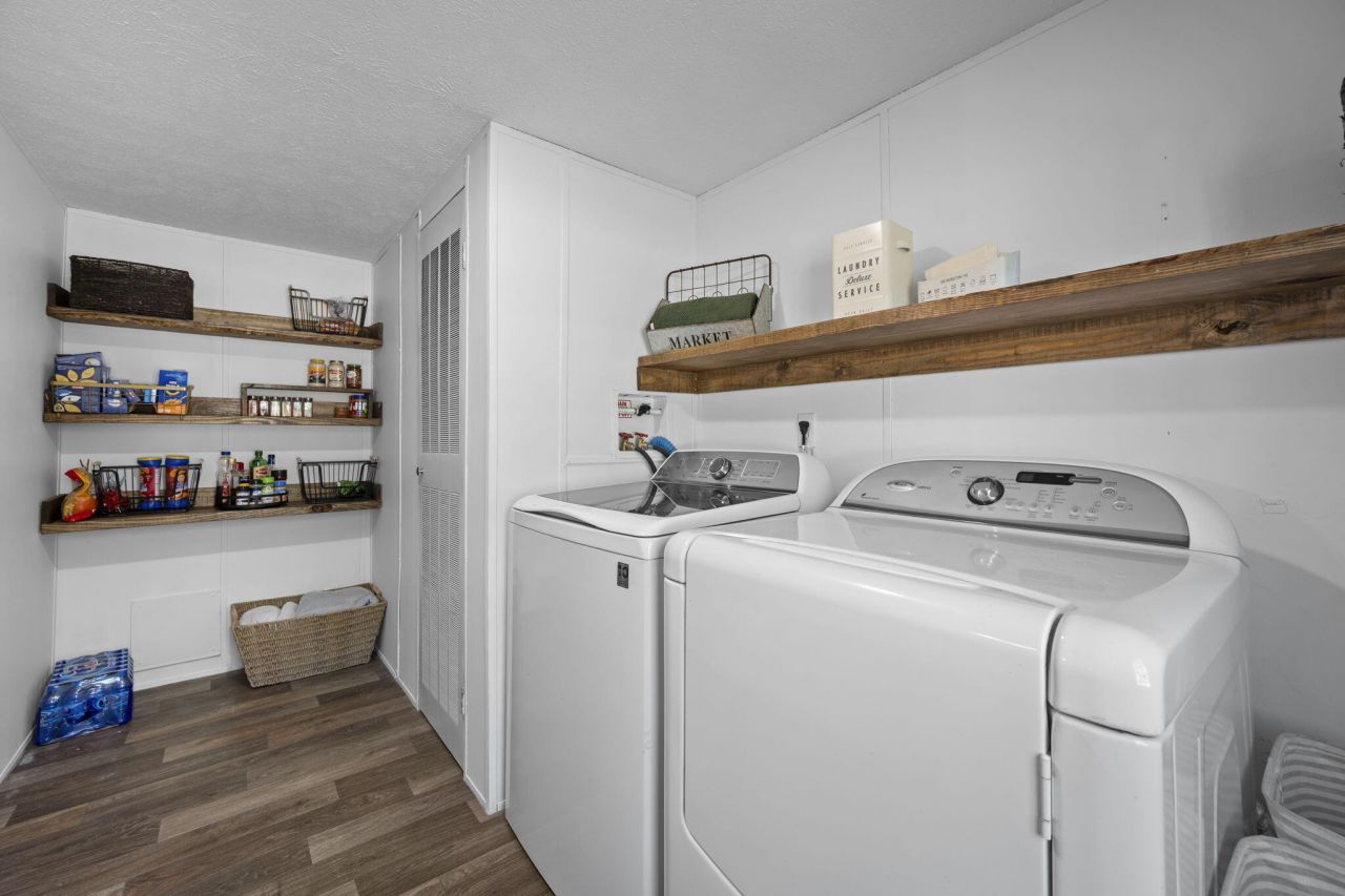 232 Palace Drive Photo 28