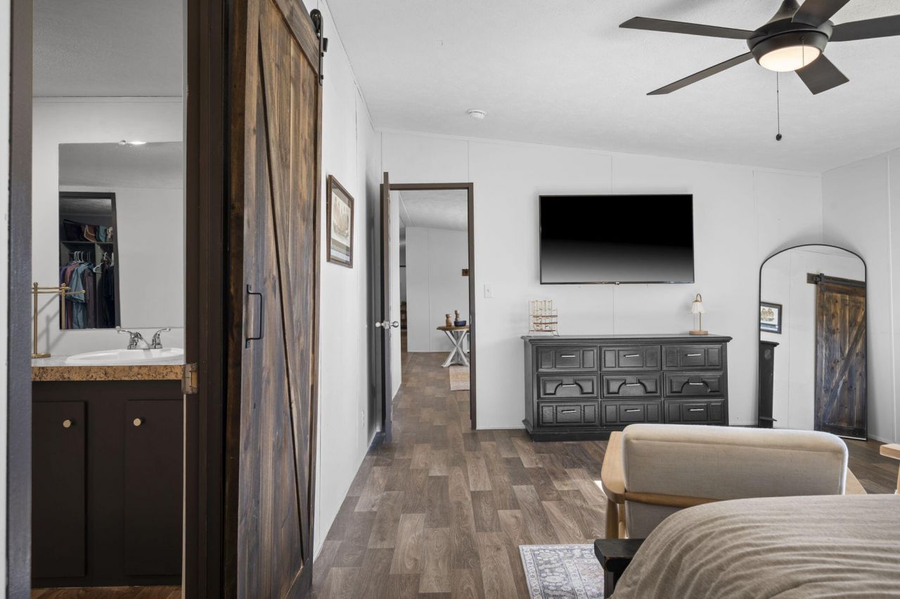 232 Palace Drive Photo 33