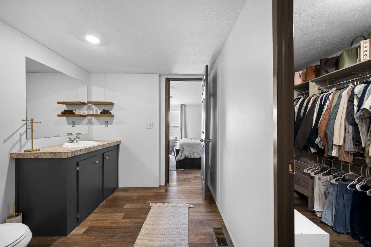 232 Palace Drive Photo 35