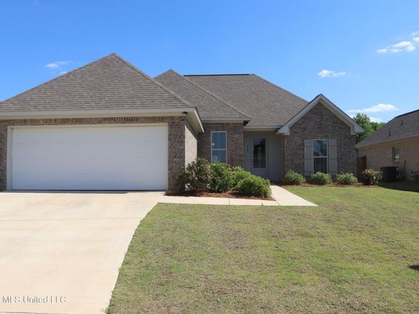 405 Butternut Drive, Canton, MS 39046