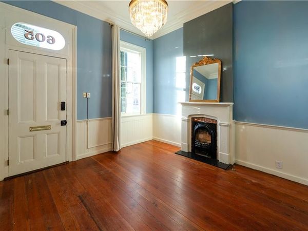 605 ELYSIAN FIELDS Avenue, New Orleans, LA 70117