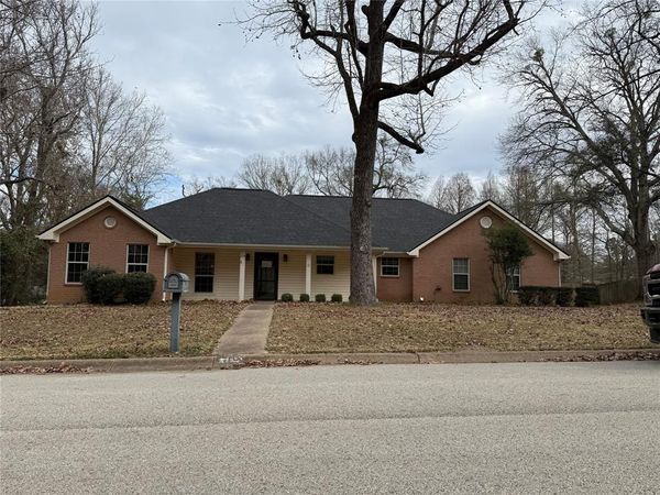 108 Ridglea Lane, Henderson, TX 75652