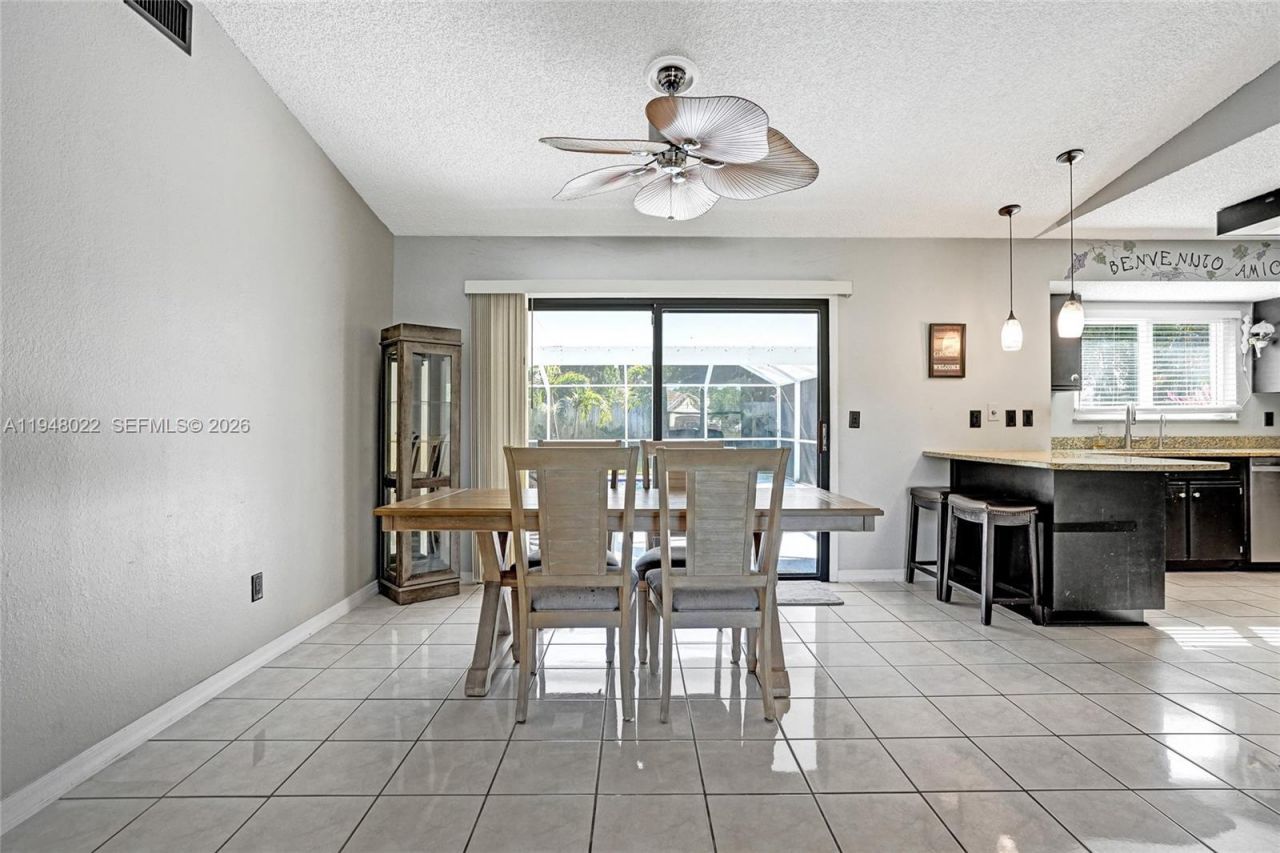 2252 SE Rainier Rd, Port Saint Lucie, FL 34952 Photo