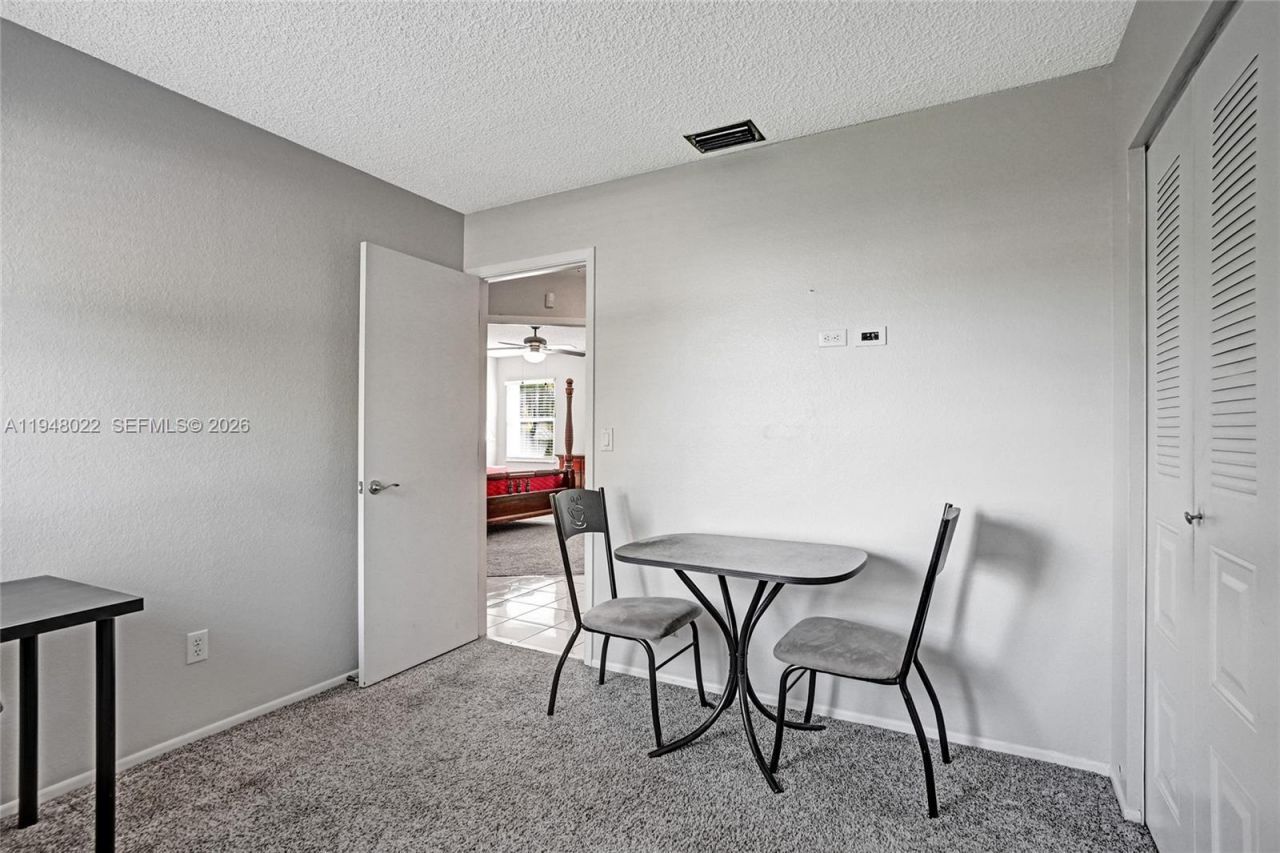 2252 SE Rainier Rd, Port Saint Lucie, FL 34952 Photo