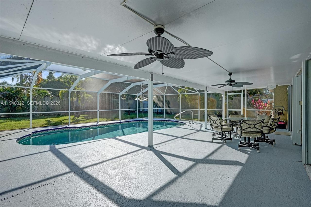 2252 SE Rainier Rd, Port Saint Lucie, FL 34952 Photo