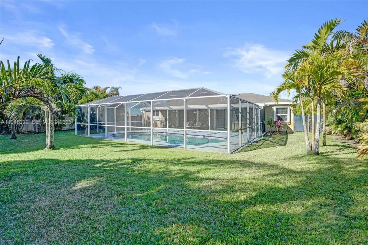 2252 SE Rainier Rd, Port Saint Lucie, FL 34952 Photo