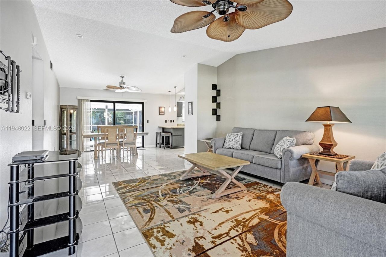 2252 SE Rainier Rd, Port Saint Lucie, FL 34952 Photo