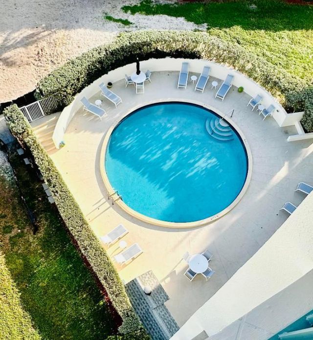 5400 N Ocean Drive, Unit 7b, Singer Island, FL 33404 Photo