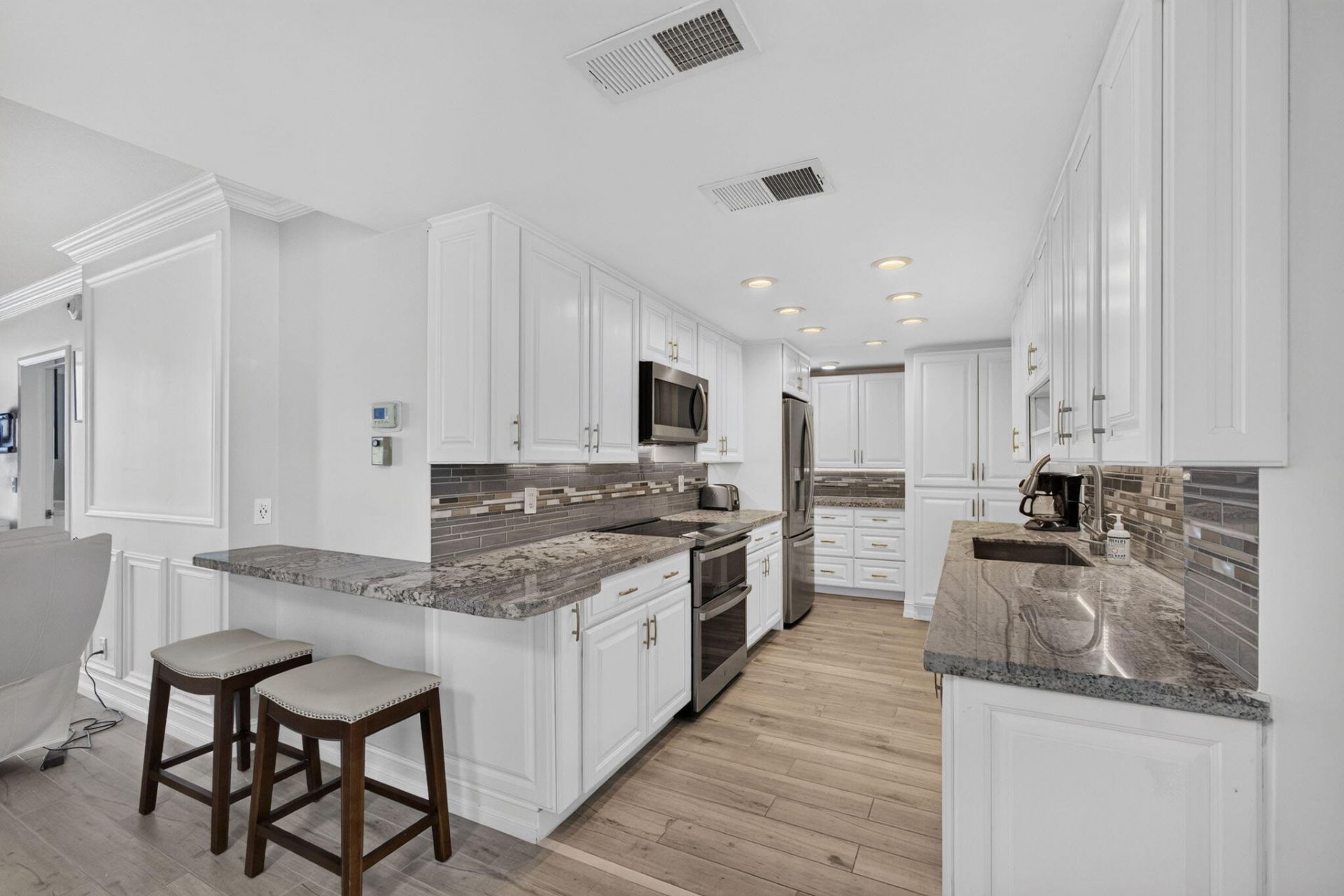 5400 N Ocean Drive, Unit 7b, Singer Island, FL 33404 Photo