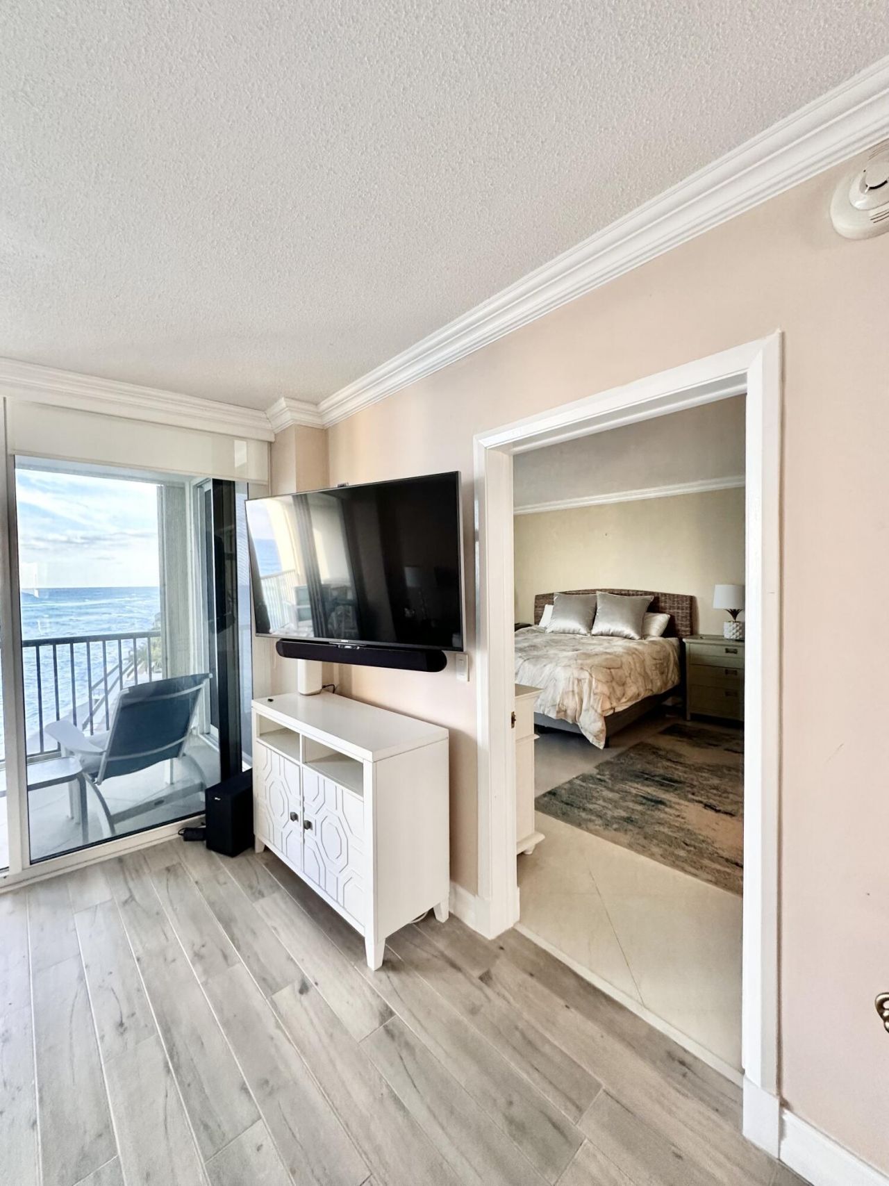 5400 N Ocean Drive, Unit 7b, Singer Island, FL 33404 Photo