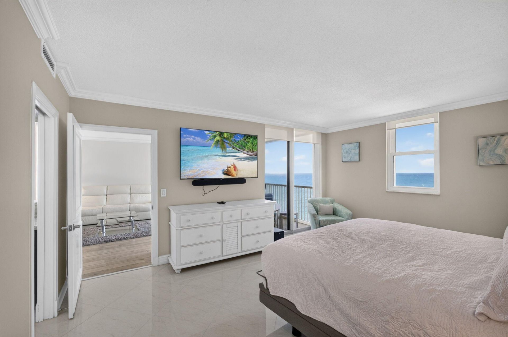5400 N Ocean Drive, Unit 7b, Singer Island, FL 33404 Photo