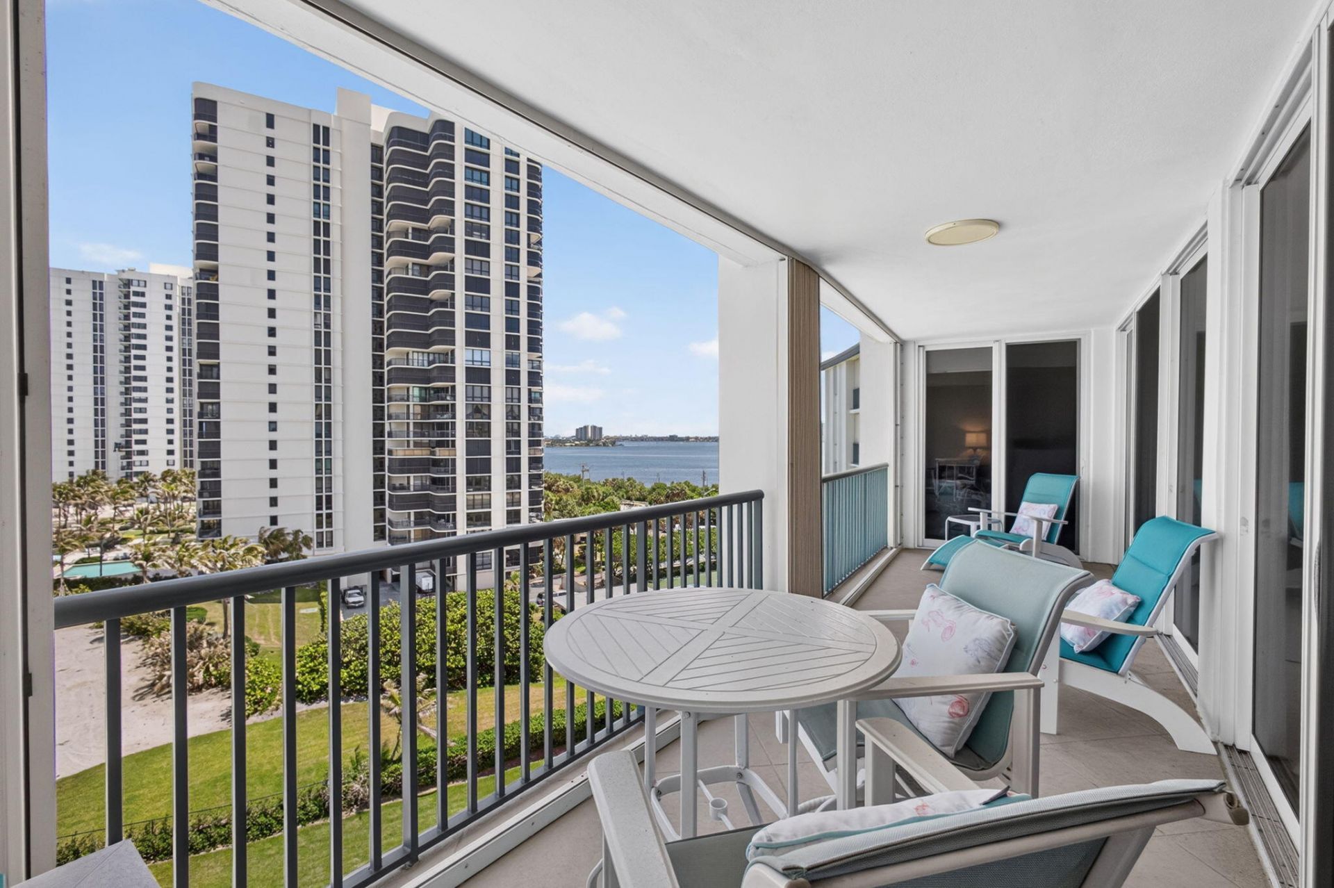 5400 N Ocean Drive, Unit 7b, Singer Island, FL 33404 Photo