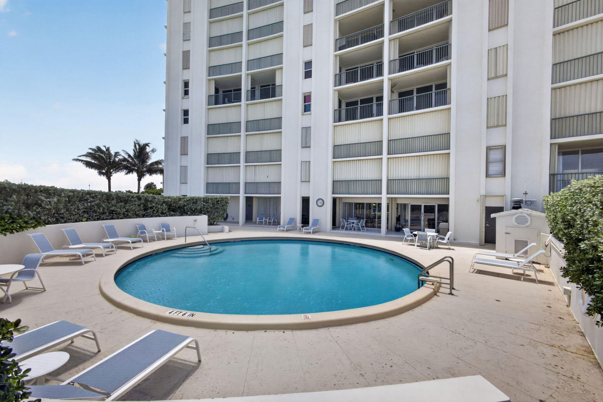 5400 N Ocean Drive, Unit 7b, Singer Island, FL 33404 Photo