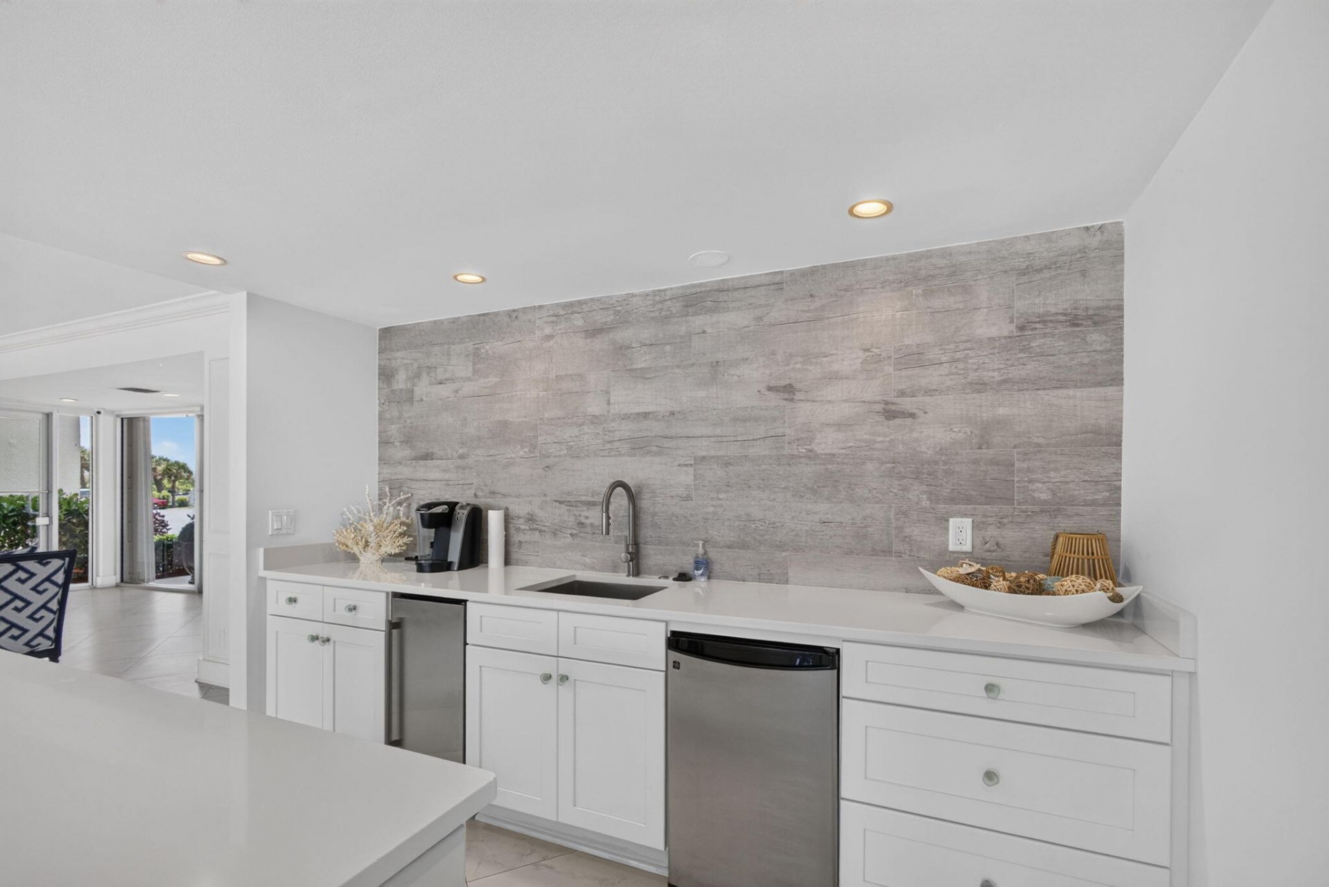 5400 N Ocean Drive, Unit 7b, Singer Island, FL 33404 Photo