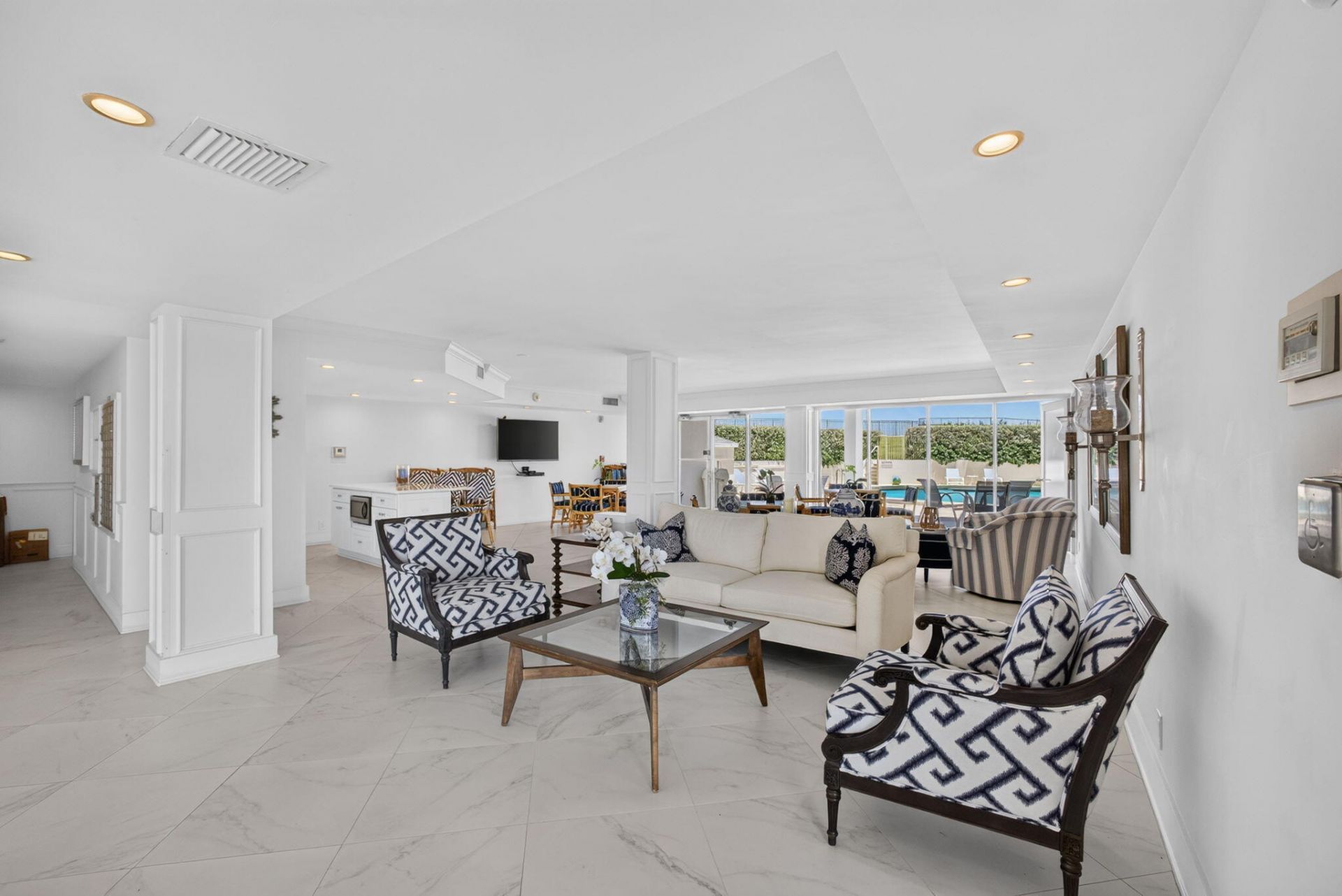 5400 N Ocean Drive, Unit 7b, Singer Island, FL 33404 Photo