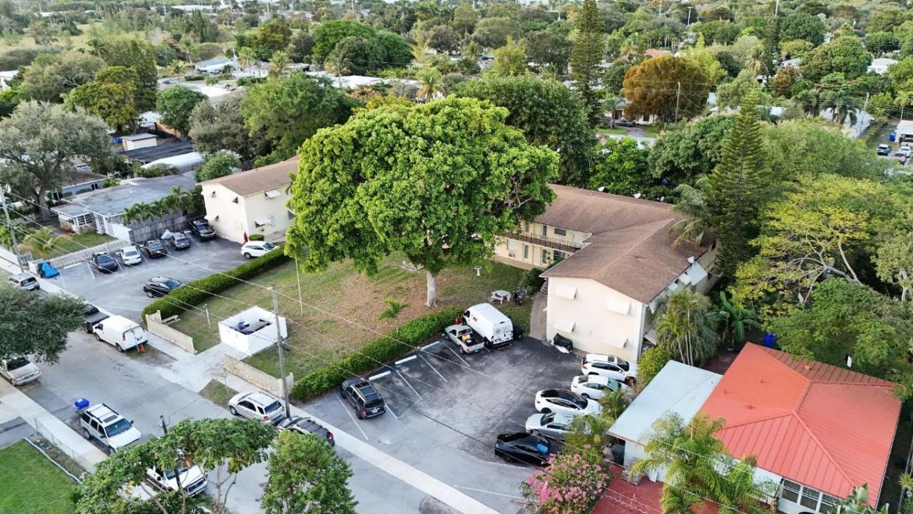 2621 Grant Street, Unit 10a, Hollywood, FL 33020 Photo