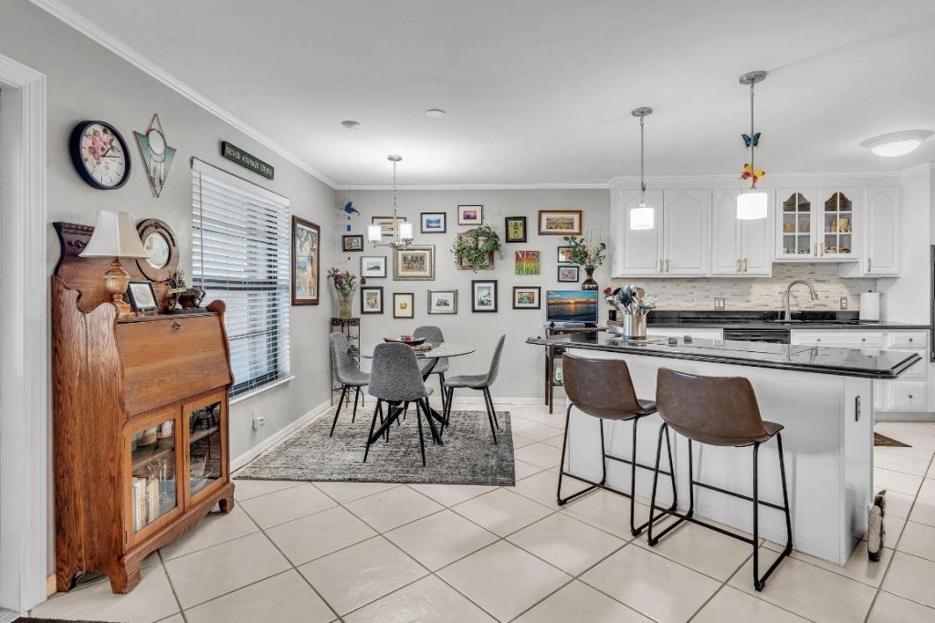 9050 Jacaranda Lane, Unit 3, Plantation, FL 33324 Photo