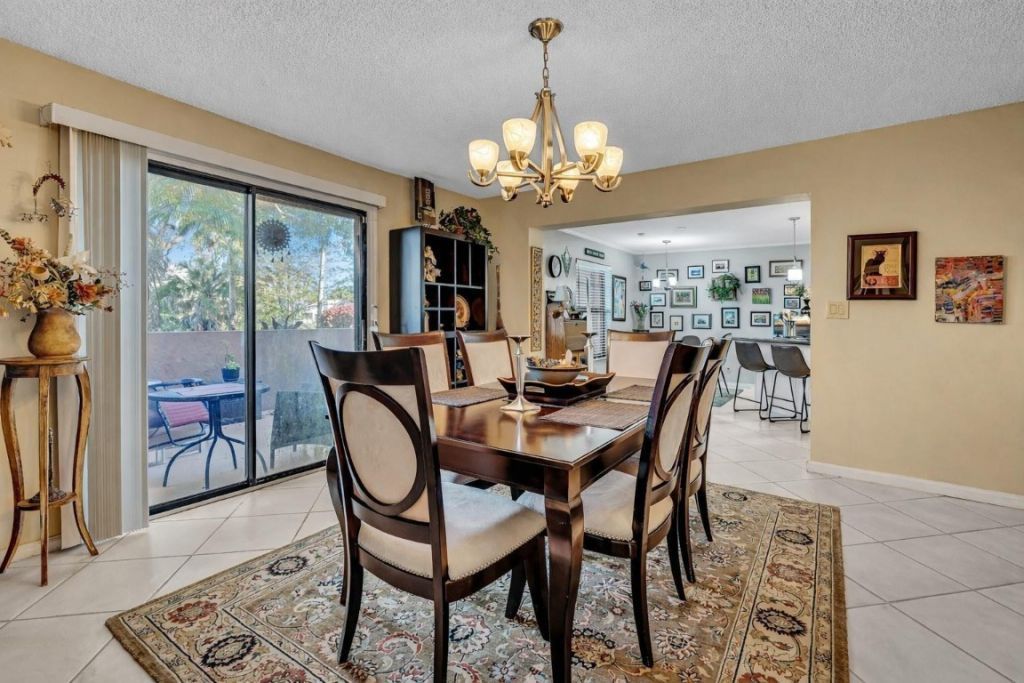 9050 Jacaranda Lane, Unit 3, Plantation, FL 33324 Photo