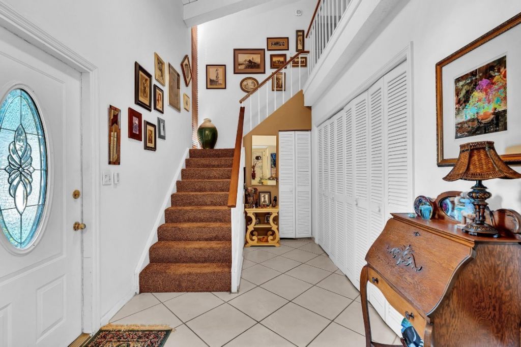 9050 Jacaranda Lane, Unit 3, Plantation, FL 33324 Photo