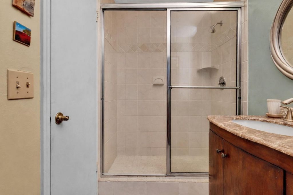 9050 Jacaranda Lane, Unit 3, Plantation, FL 33324 Photo