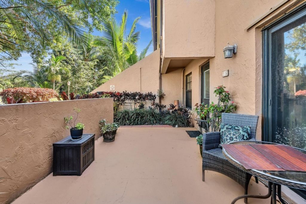 9050 Jacaranda Lane, Unit 3, Plantation, FL 33324 Photo