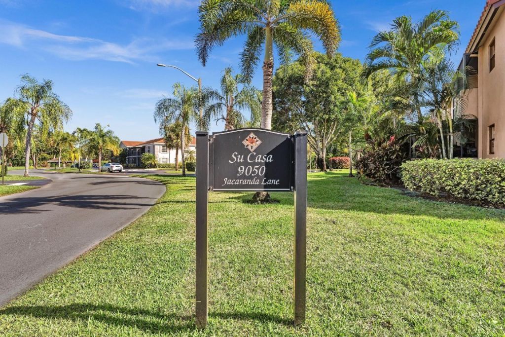 9050 Jacaranda Lane, Unit 3, Plantation, FL 33324 Photo