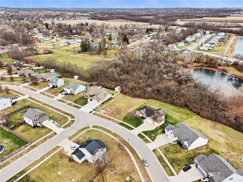 7548 Timber Valley Drive, Franklin, OH 45005 Photo 2