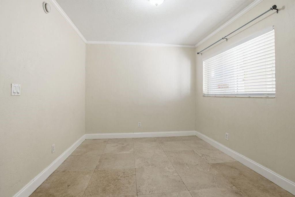 1892 NE 46th Street, Unit B4, Fort Lauderdale, FL 33308 Photo