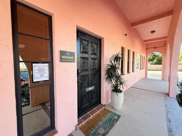 537 Us Highway 1, Unit 8, North Palm Beach, FL 33408