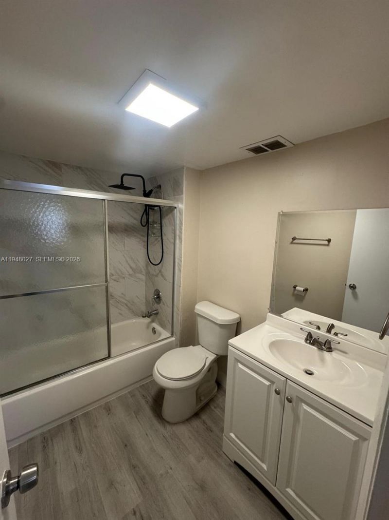 8051 S Colony Cir S, Unit 210, Tamarac, FL 33321 Photo