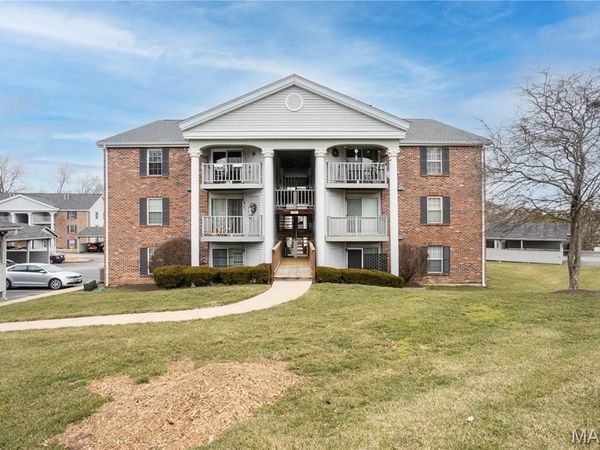 7410 Triwoods Drive, Unit I, St Louis, MO 63119