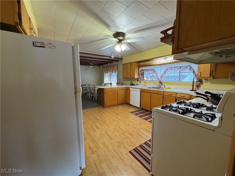 34467 State Route 800, New Matamoras, OH 45767 Photo 11