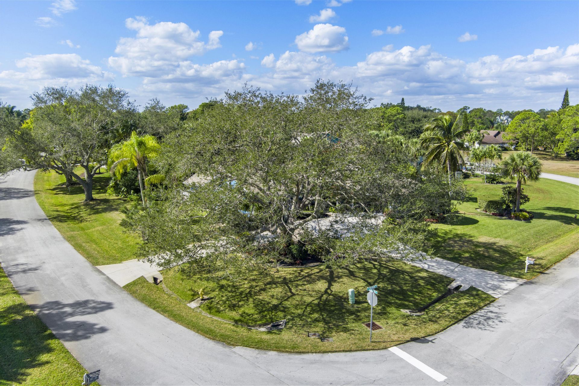 1022 SW Tiburon Way, Palm City, FL 34990 Photo