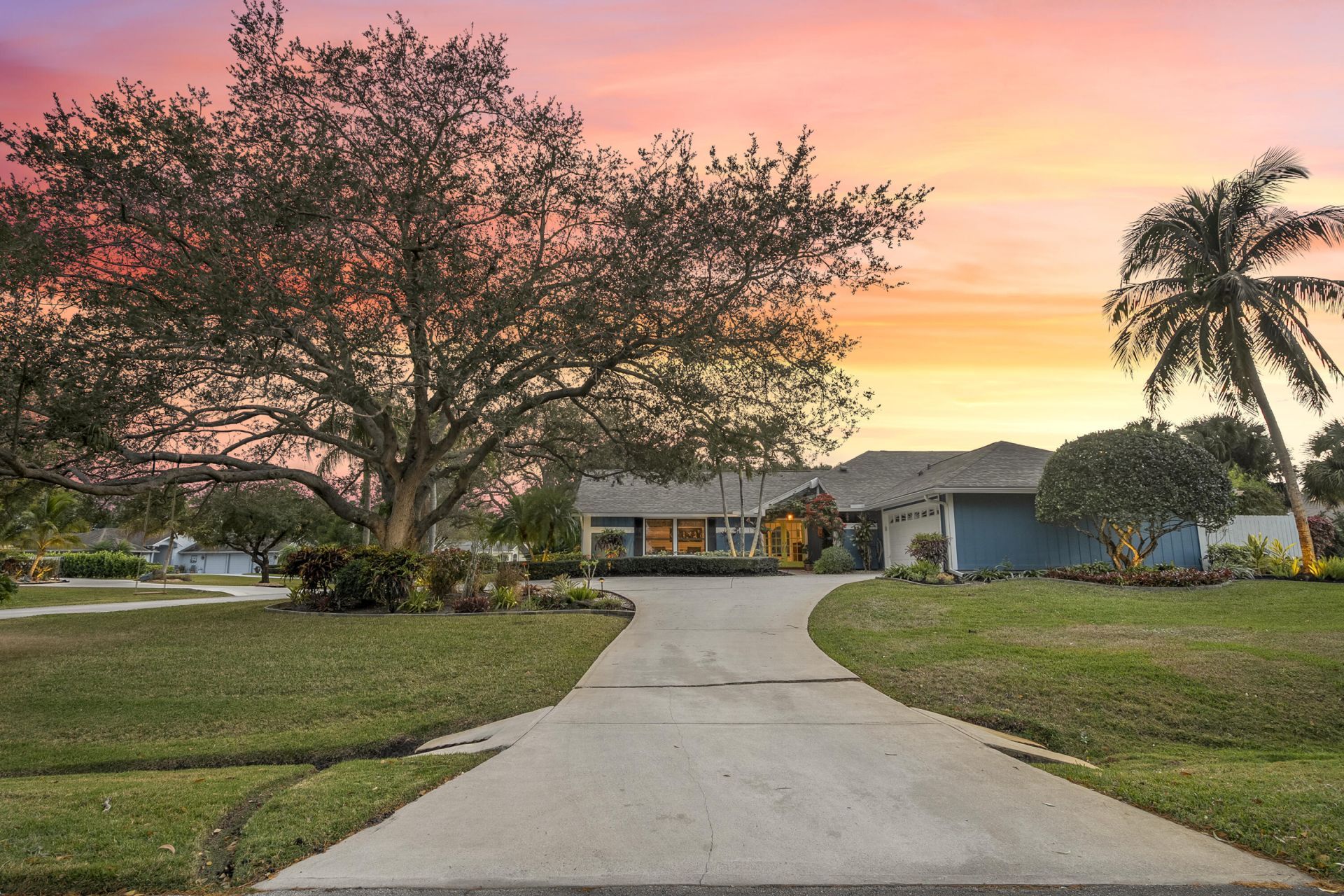 1022 SW Tiburon Way, Palm City, FL 34990 Photo